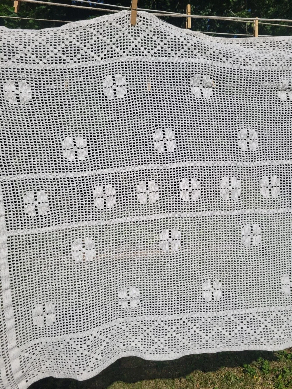 Vintage Crochet Table Cloth Runner Lot Doily Shabby Chic Ivory White Floral Set